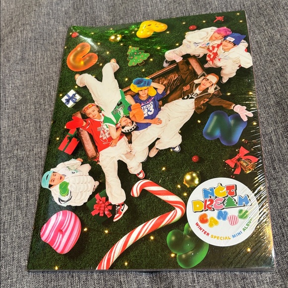NCT DREAM - Winter Special Mini Album Candy Photobook ver. CD+Folded Poster - Picture 3 of 6